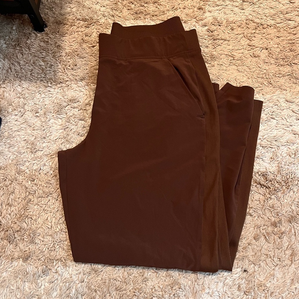 Athleta Brooklyn Mid Rise Ankle Pant 12P